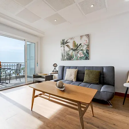 Malagasuite Impressive Seaviews * 푸엔히롤라