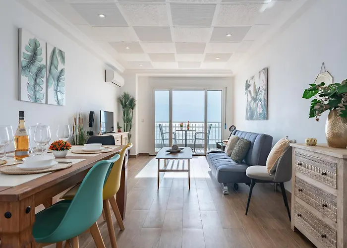 Malagasuite Impressive Seaviews *